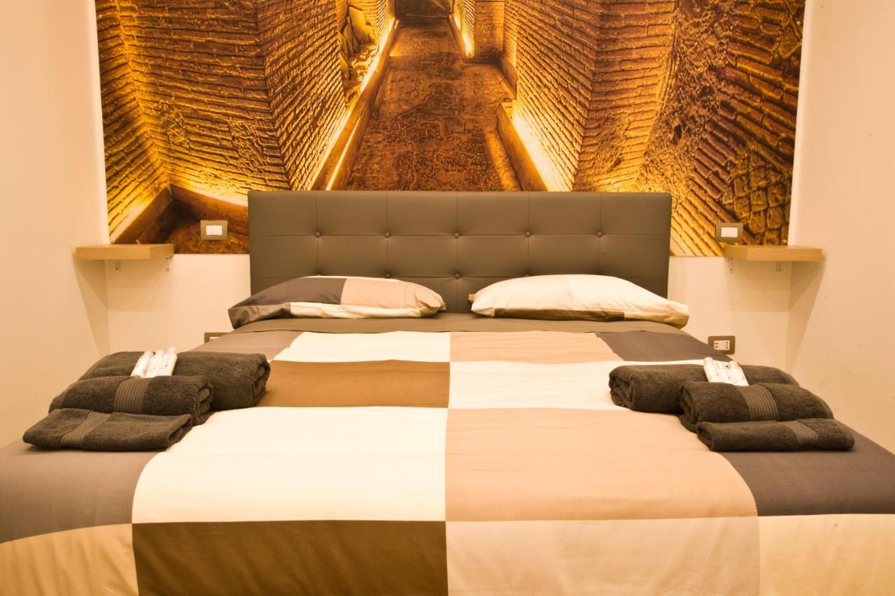 Suite Napoli Sotterranea Con Vasca Idromassaggio Exteriér fotografie