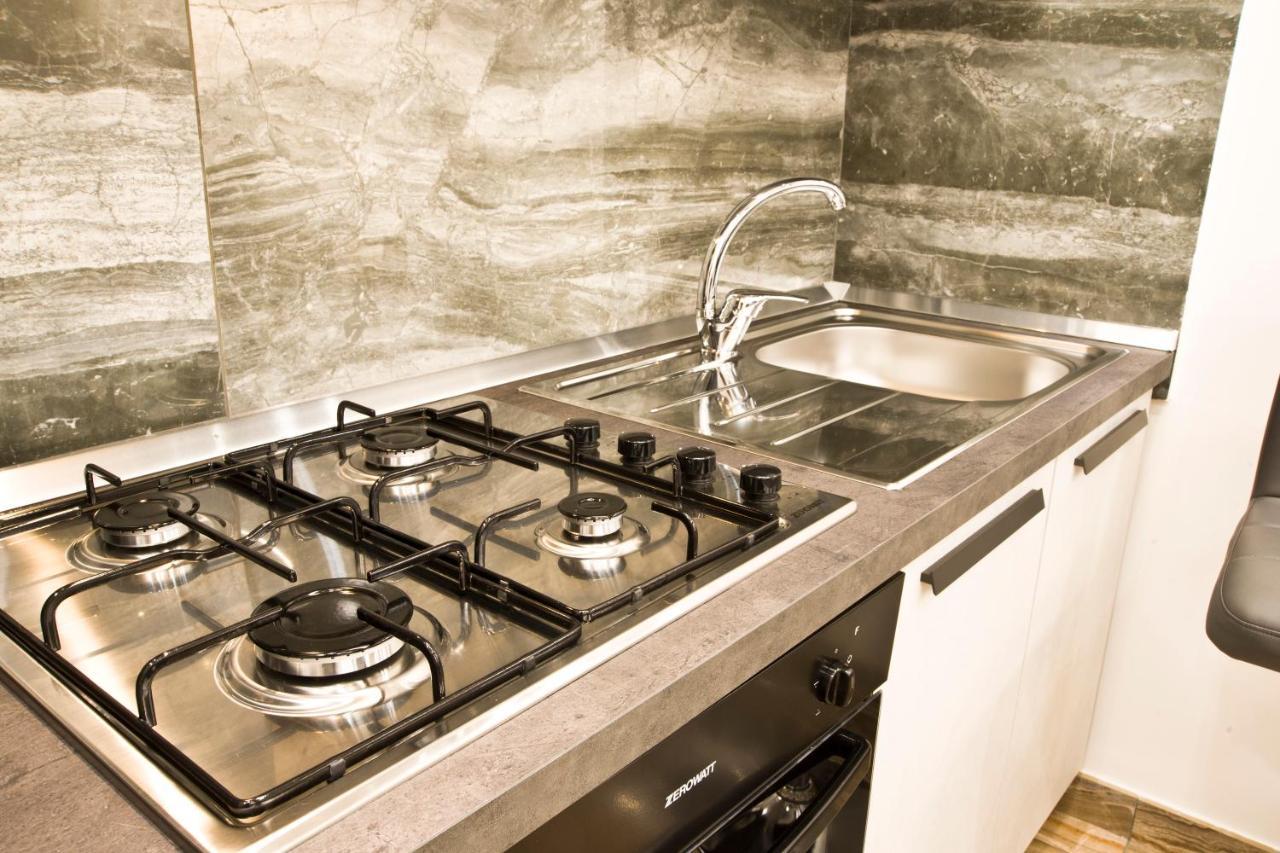 Suite Napoli Sotterranea Con Vasca Idromassaggio Exteriér fotografie